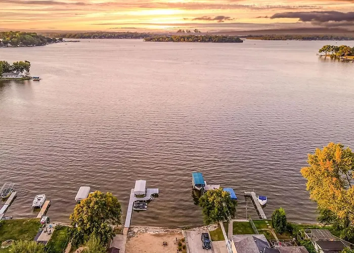 Дом отдыха Mineola Bay Lakeview And Access Fully Furnished Monthly And Seasonal In Fox Fox Lake